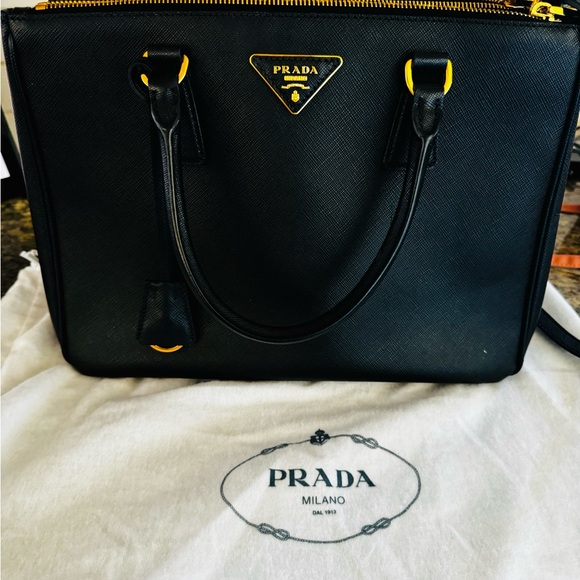 Medium Prada Galleria Saffiano leather bag - Picture 3 of 6